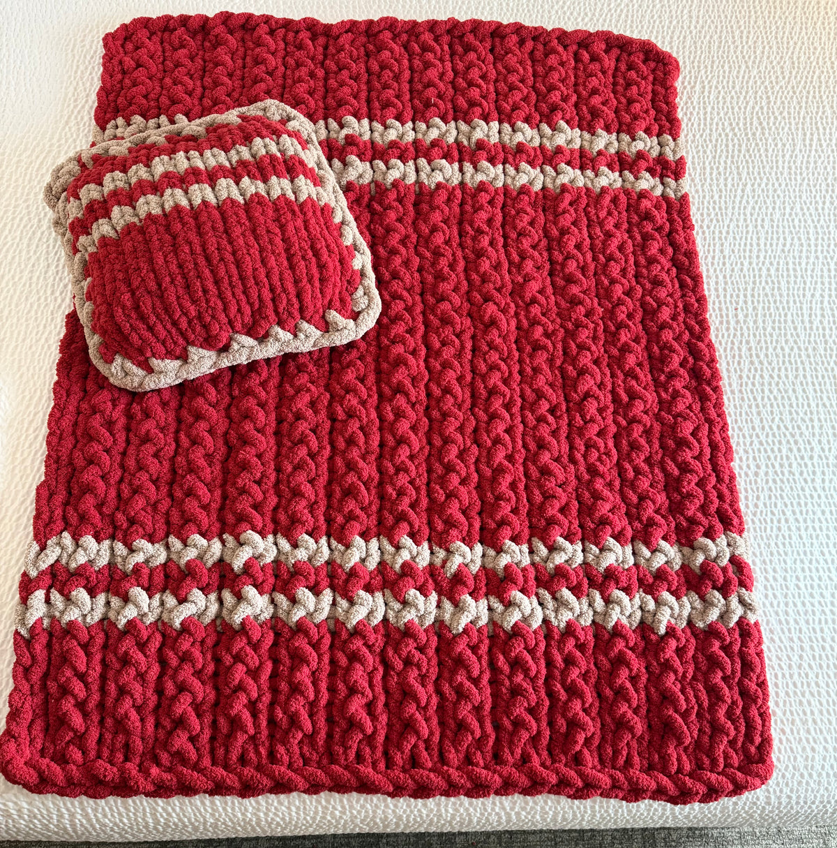 Cozy Haven Chunky Knit Blanket