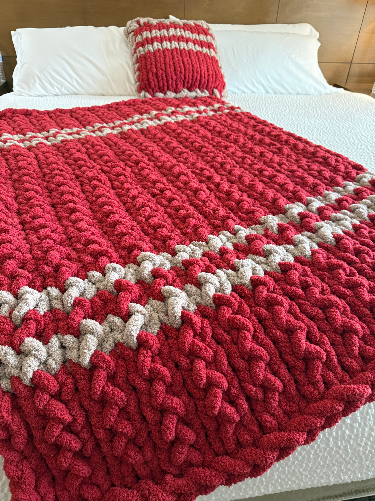 Cozy Haven Chunky Knit Blanket