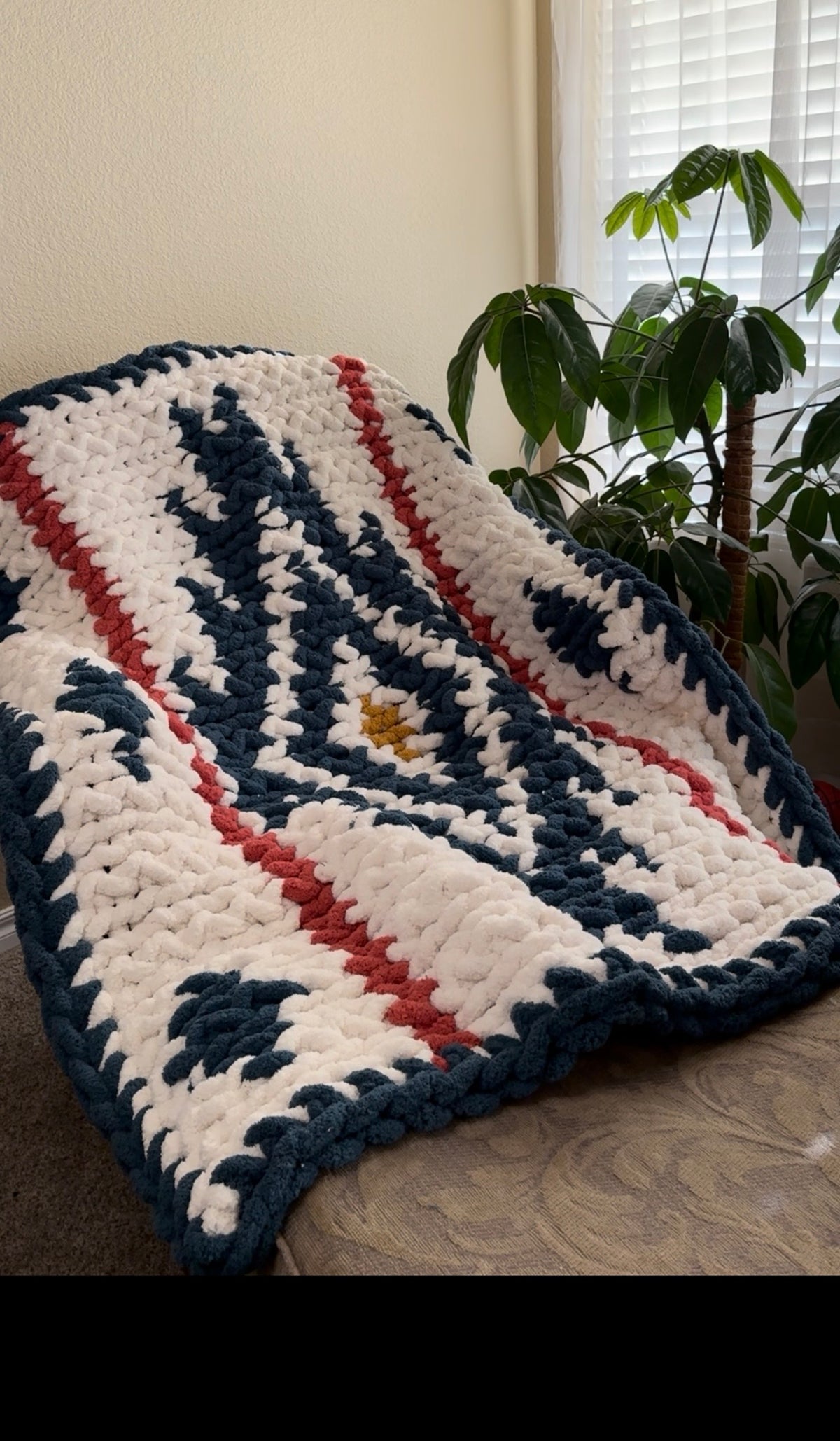 Desert Sky Chunky Knit Blanket – Rustic Wood Design and More